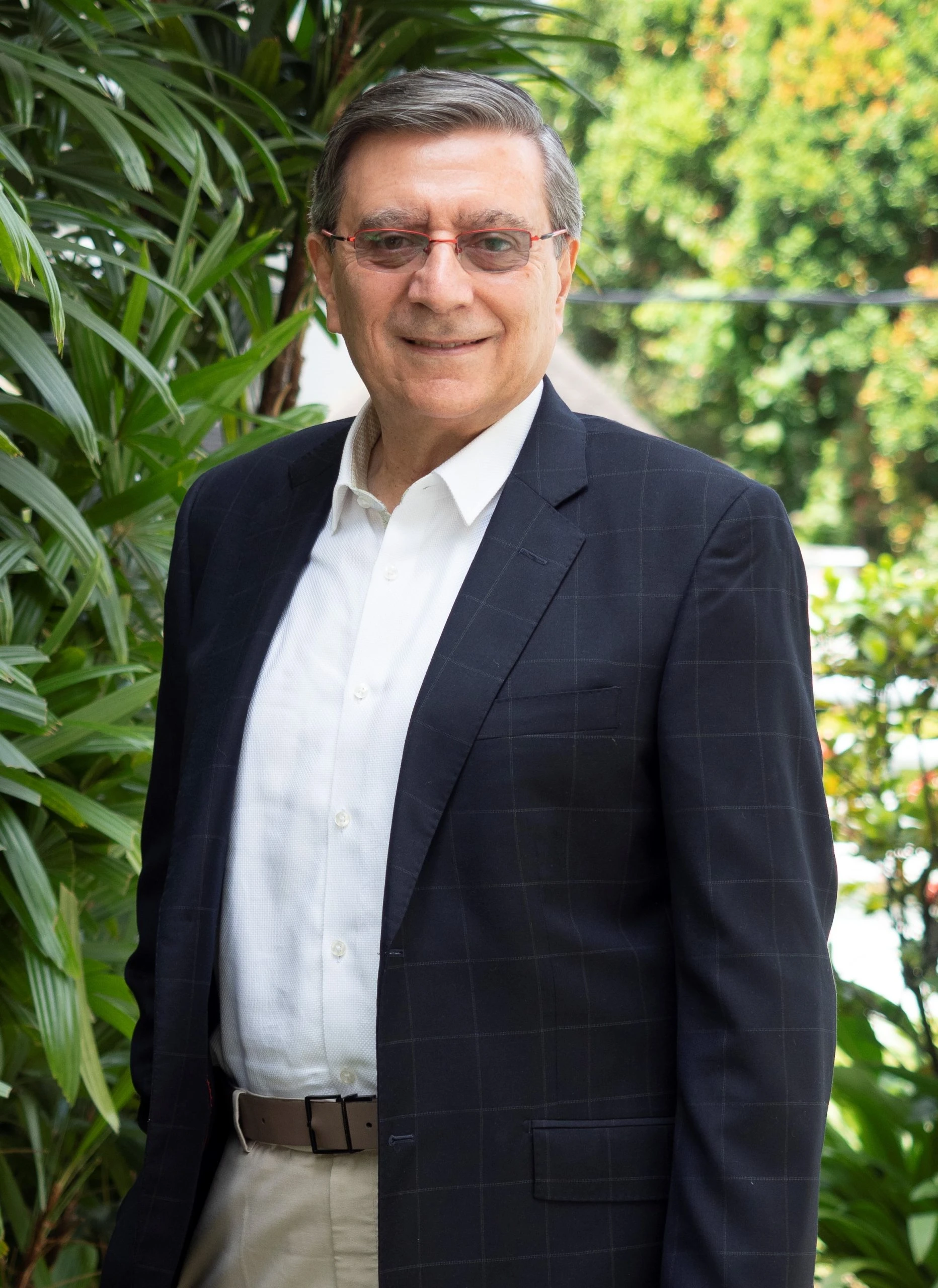 Giáo sư, Tiến sĩ Gerry Bodeker